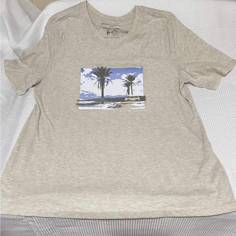 Beige Graphic T-Shirt with Palm Tree Design Banana Republic